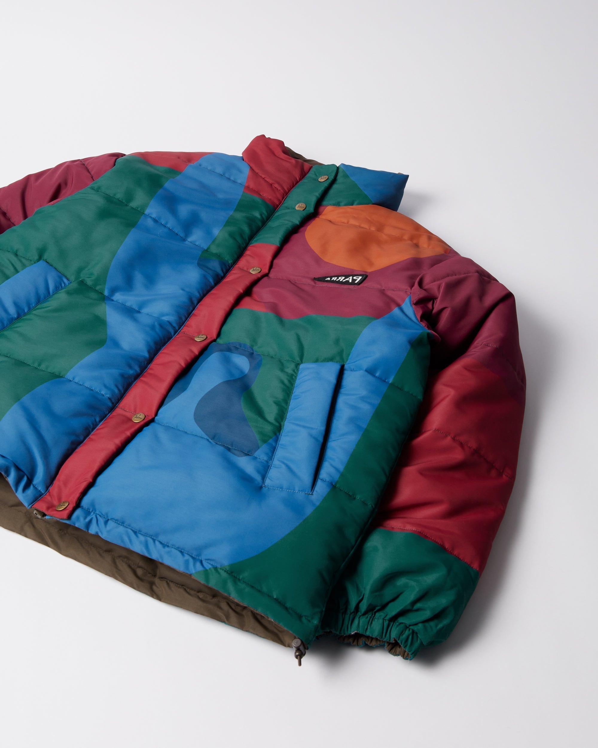 Protect the sun reversible puffer jacket – by Parra UK